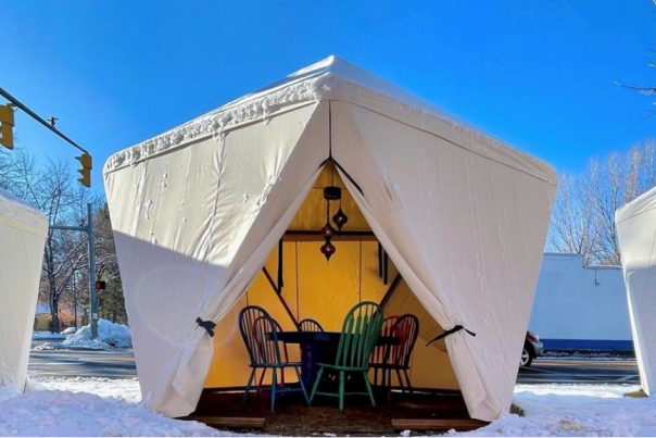 Little on Mountain Dining Outdoor Winter