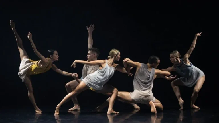 Contemporary Dance Speaks to Today Generation
